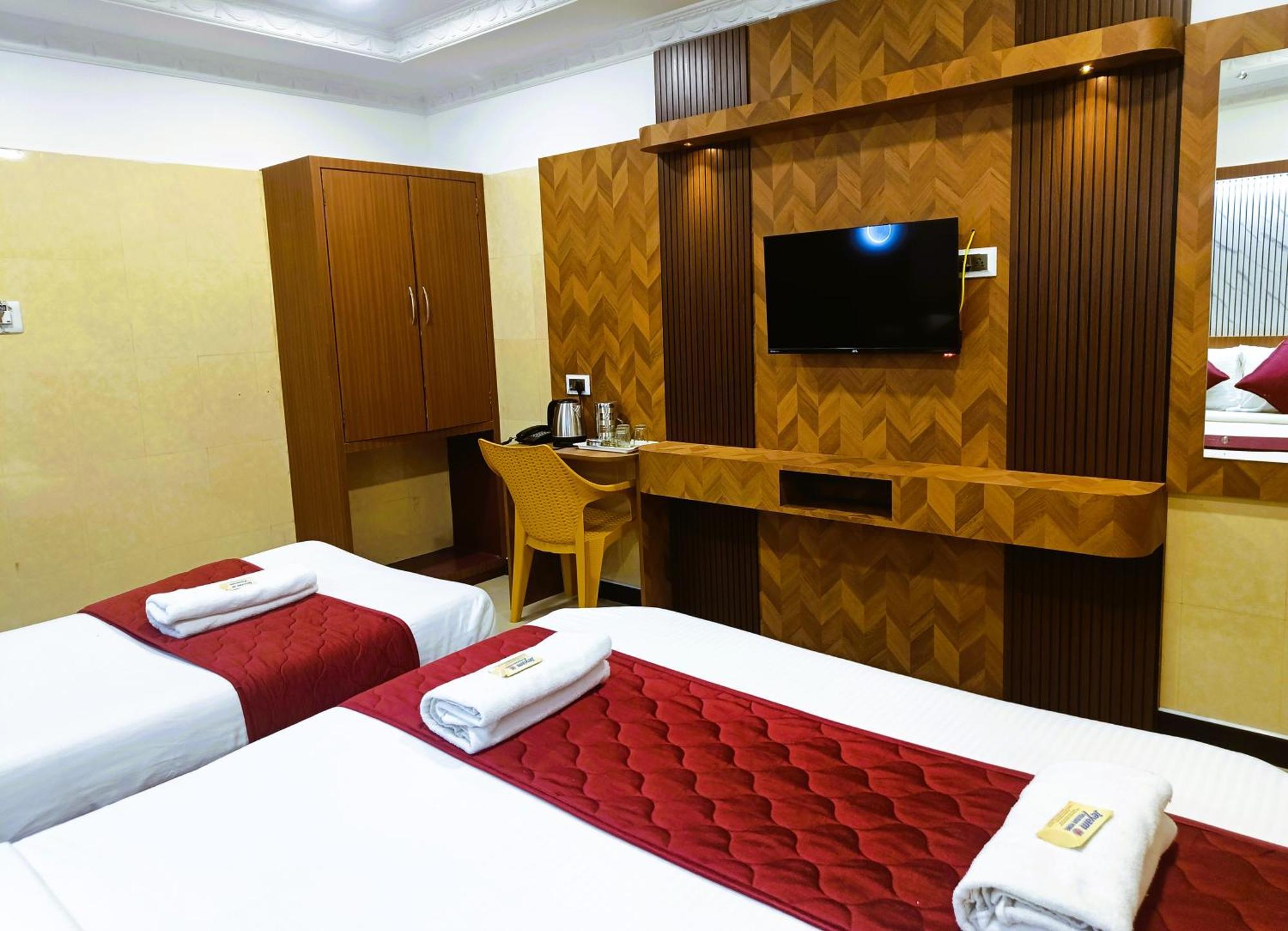 Hotel Jeyam Канниякумари Экстерьер фото