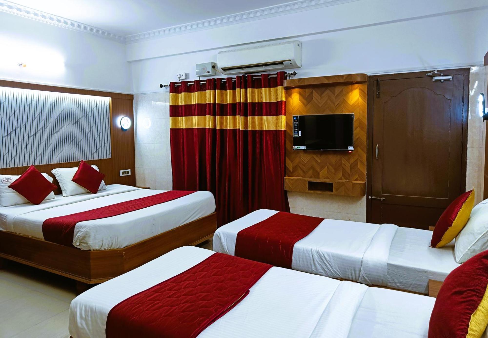 Hotel Jeyam Канниякумари Экстерьер фото
